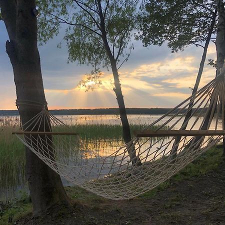Domek Wypoczynkowy Nad Jez. Dadaj ビスクピエツ エクステリア 写真